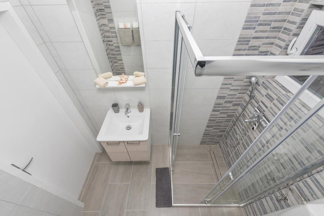 Calla Apartment *